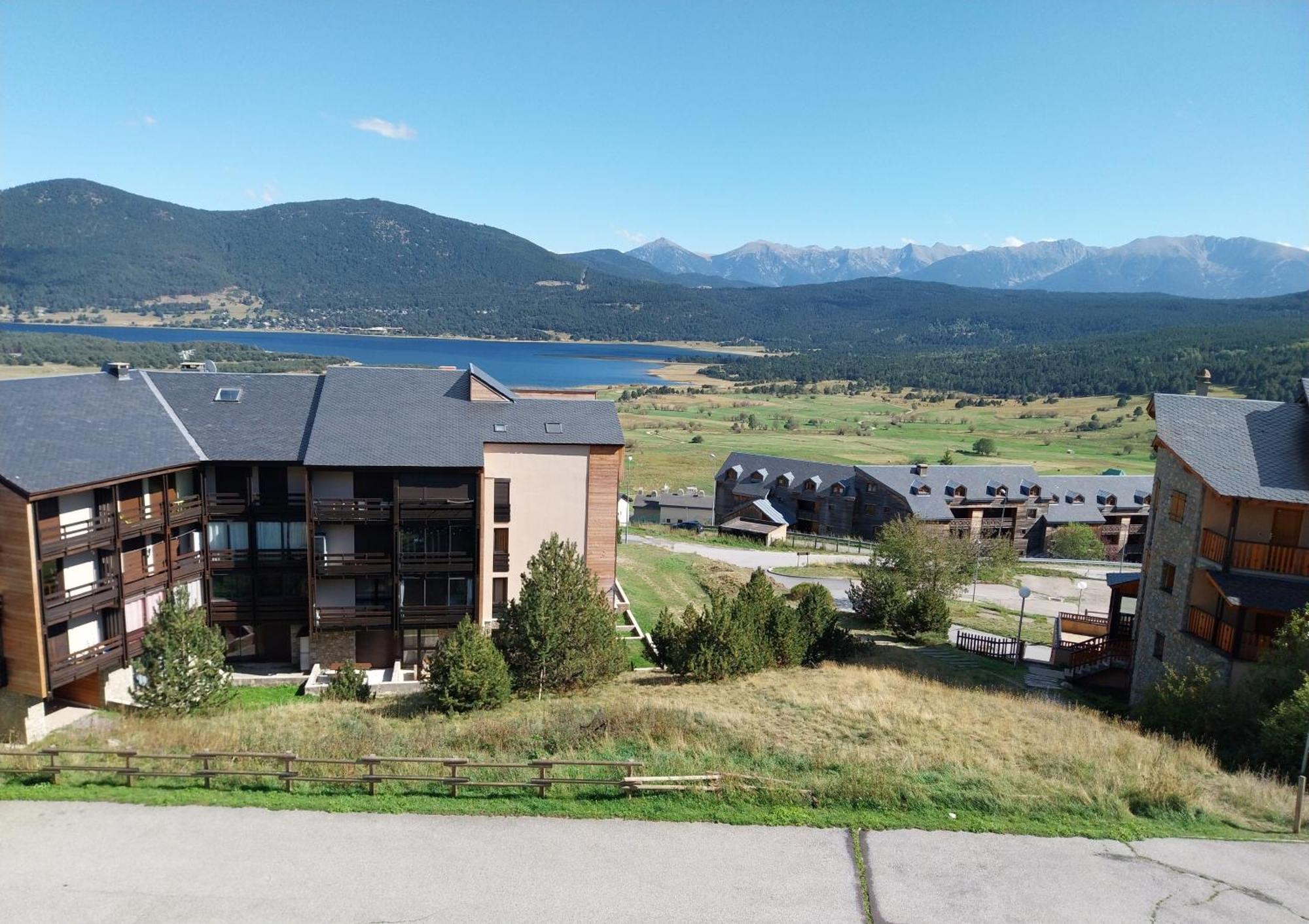 Soleil Et Montagne - Au Pied Station Les Angles Apartment Exterior foto