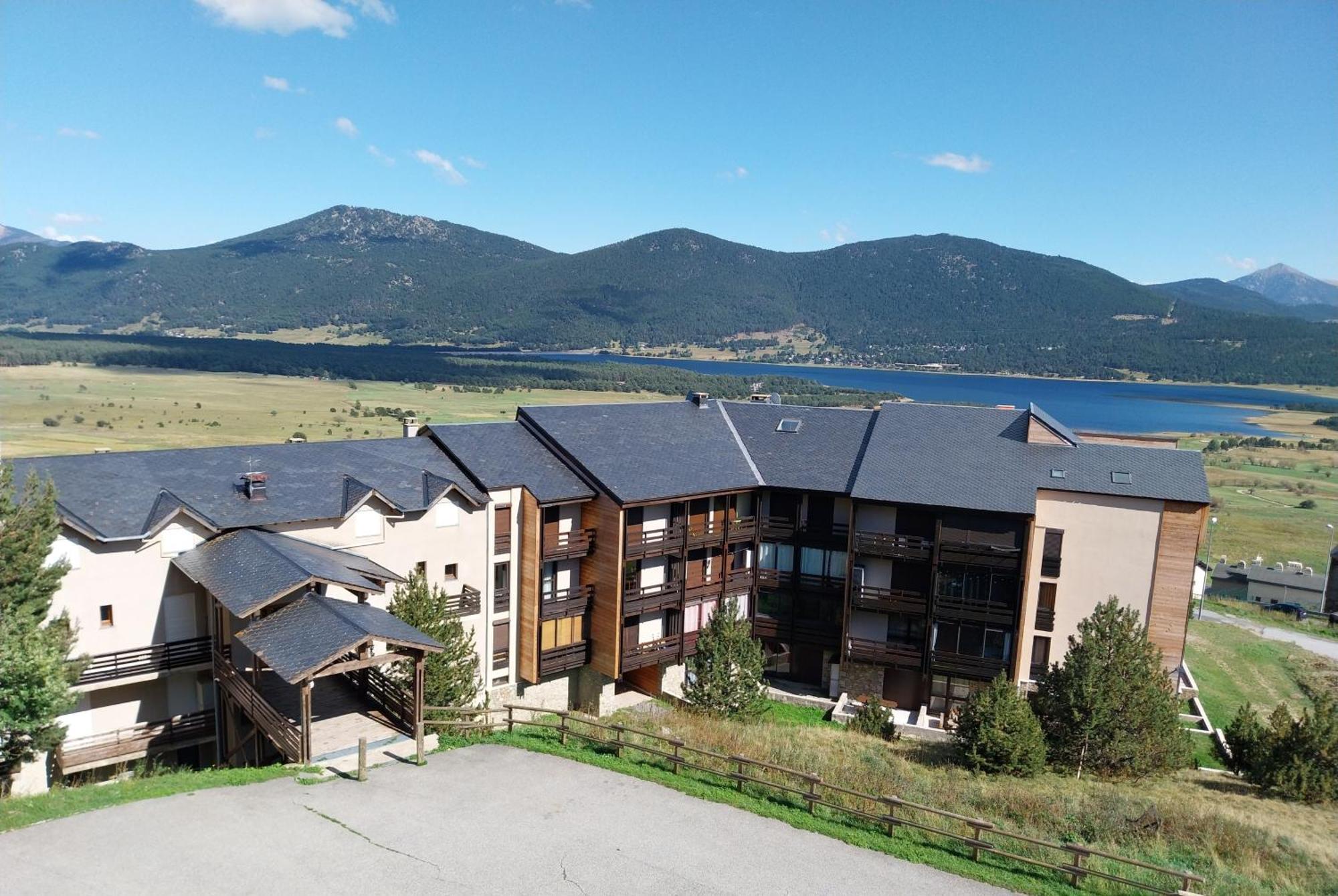 Soleil Et Montagne - Au Pied Station Les Angles Apartment Exterior foto